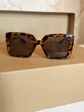 Women's Tortoiseshell Square Sunglasses - Brown Lenses